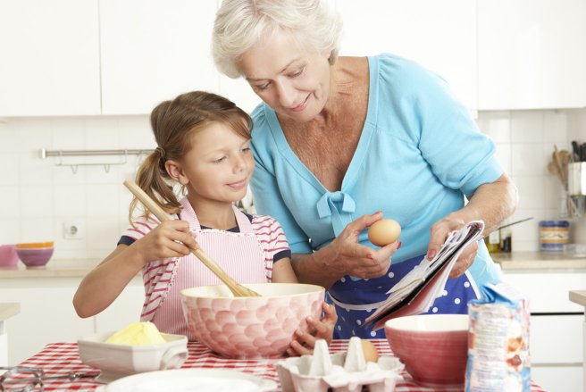 Réunir les recettes de grand-mères issues des quatre coins du monde. © Shutterstock