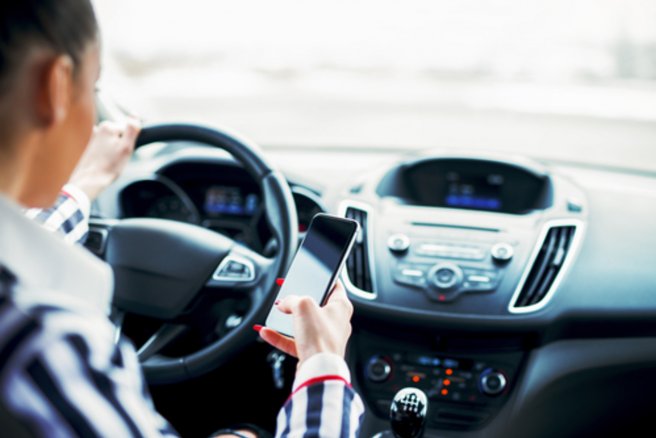 Grâce à ce système, les conducteurs imprudents sont alertés du danger imminent qu'ils courent. © Shutterstock