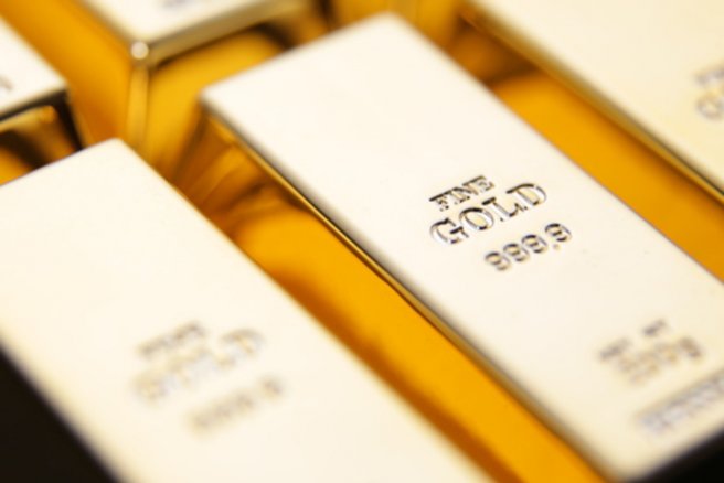 Acheter de l'or vendu à un prix inférieur à celui du marché est louche. © Shutterstock