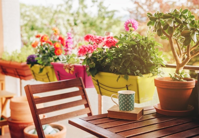 immobilier balcon terrasse appartement confinement