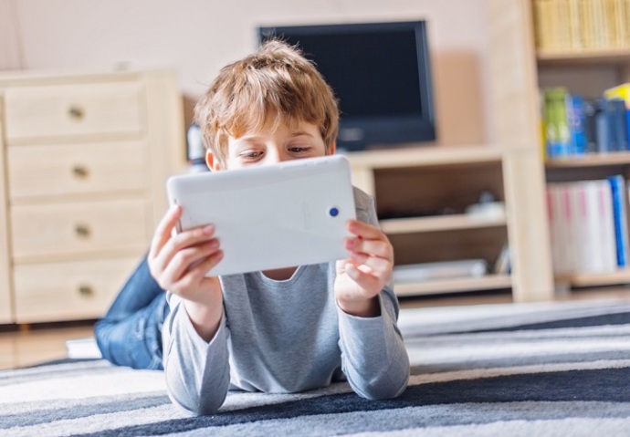 écrans enfants tablette liseuse
