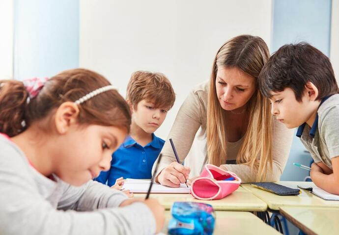 professeurs des écoles emploi