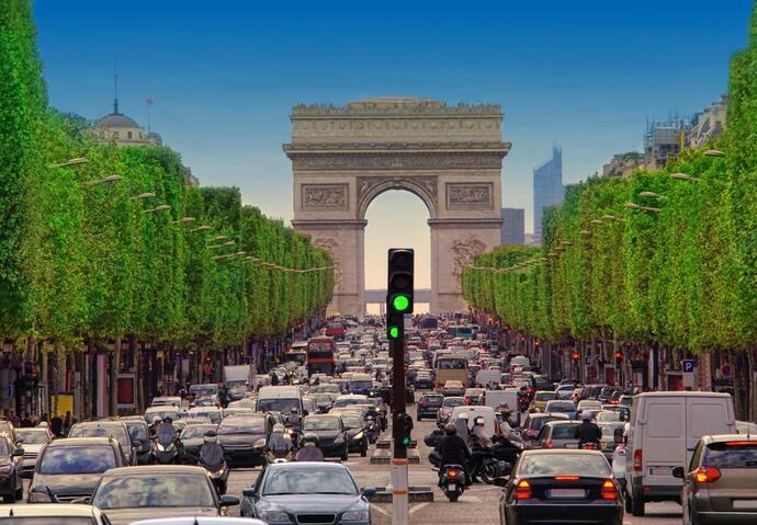 voiture, essence, diesel, moteur thermique, Paris, capitale