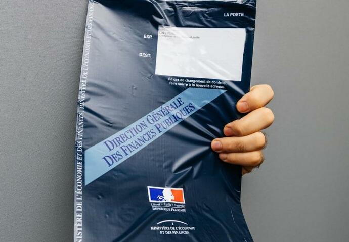 arnaque impôt mail téléphone alerte