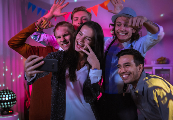 Covid-19 fête Airbnb amende