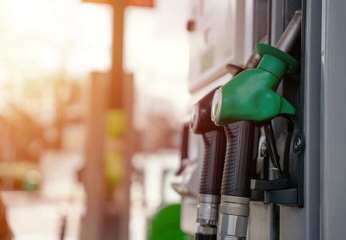carburant prix pompe pétrole